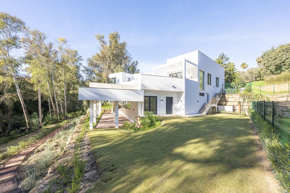 5 slaapkamer Villa te koop in Sotogrande - € 3.350.000 (Ref: 9524895)