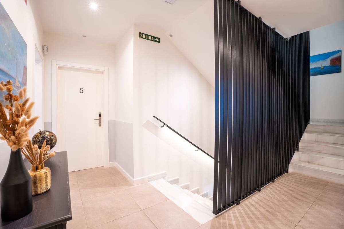 11 sypialnia Komercyjne na sprzedaż w Estepona - 3 300 000 € (Ref: 9524896)