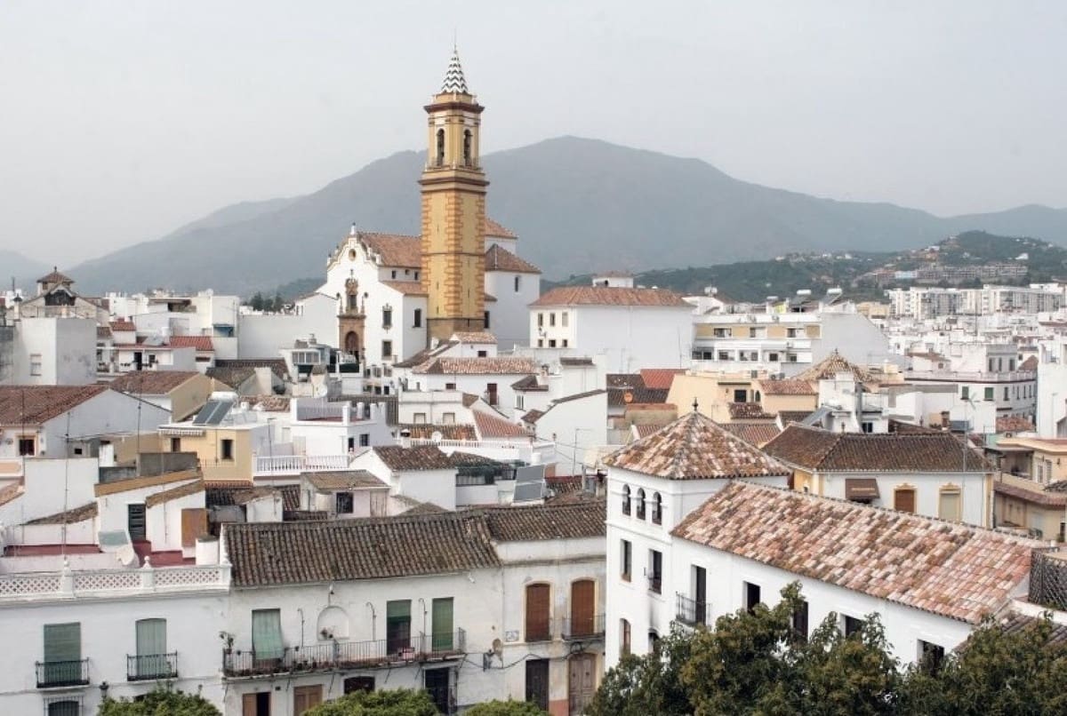 11 sypialnia Komercyjne na sprzedaż w Estepona - 3 300 000 € (Ref: 9524896)