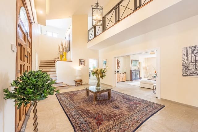 7 soverom Villa til salgs i Sotogrande Alto, San Roque - € 2 950 000 (Ref: 9524897)