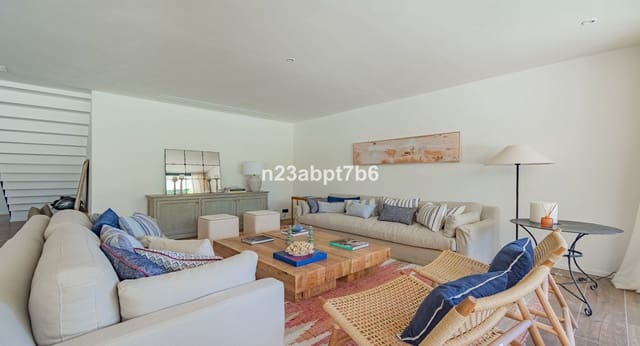 5 soverom Villa til salgs i Sotogrande Costa, San Roque med garasje - € 2 850 000 (Ref: 9524898)