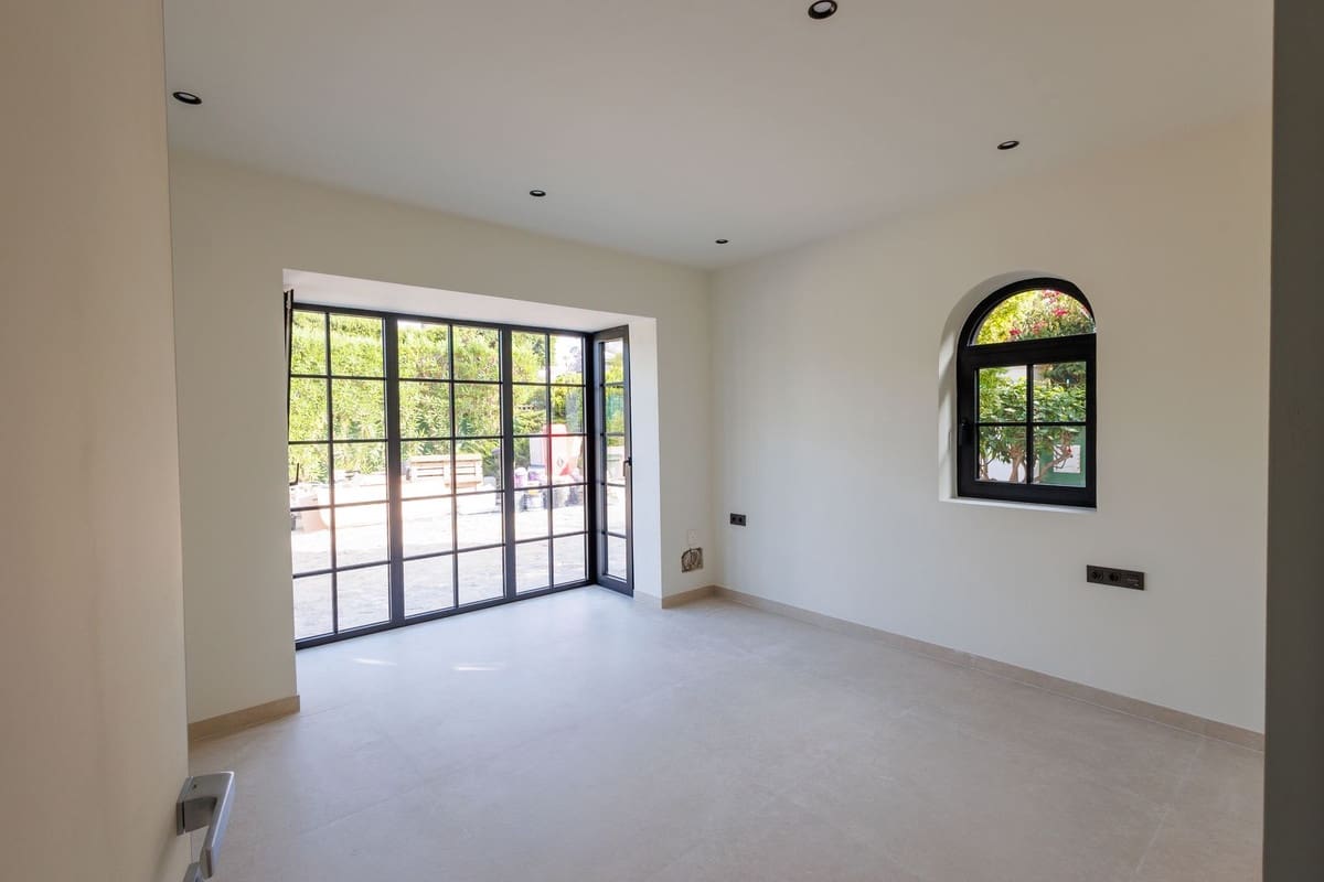 3 soverom Villa til salgs i Sotogrande med garasje - € 2 580 000 (Ref: 9524899)