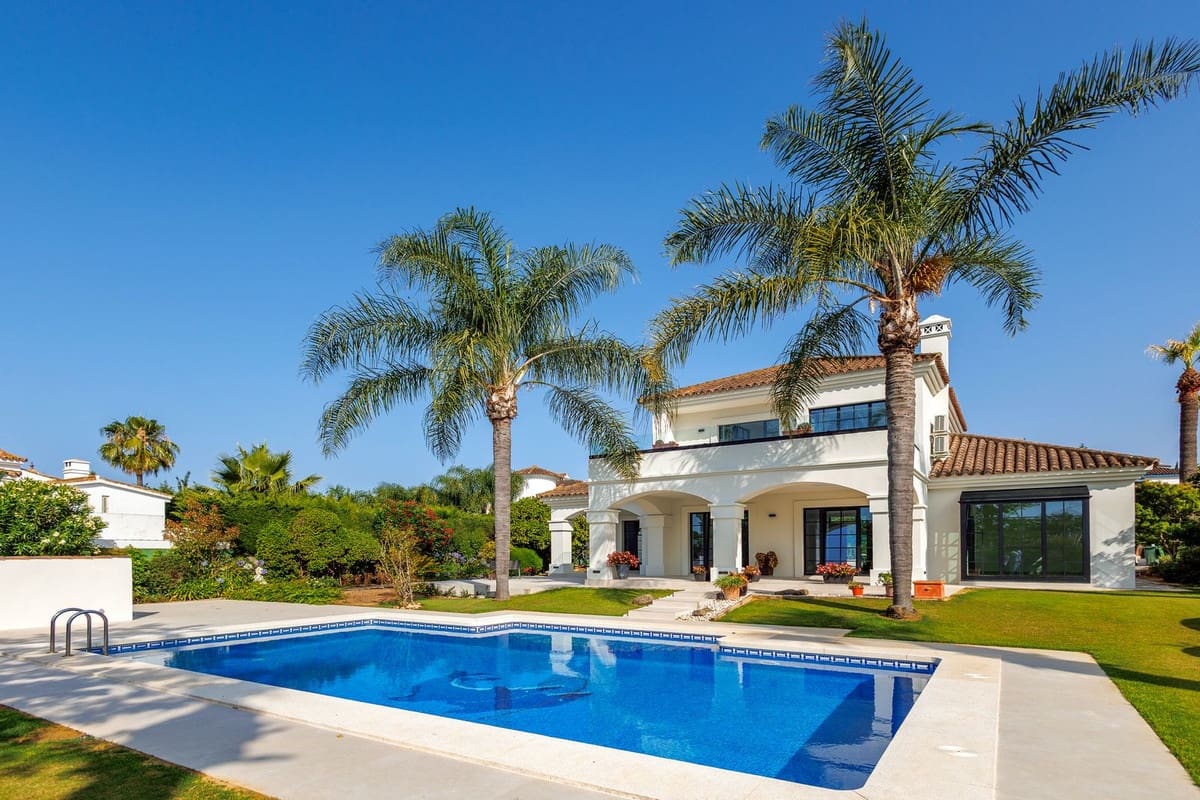 3 soveværelse Villa til salg i Sotogrande med garage - € 2.580.000 (Ref: 9524899)