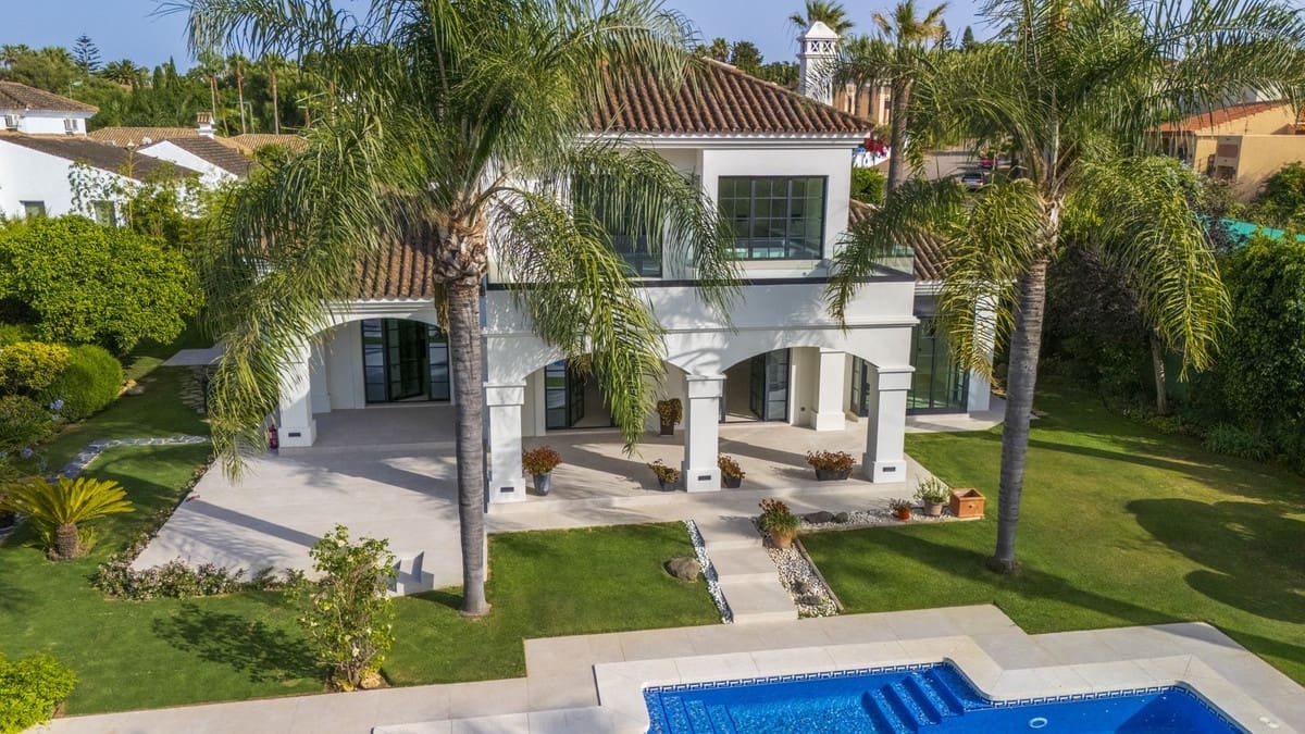 3 soveværelse Villa til salg i Sotogrande med garage - € 2.580.000 (Ref: 9524899)
