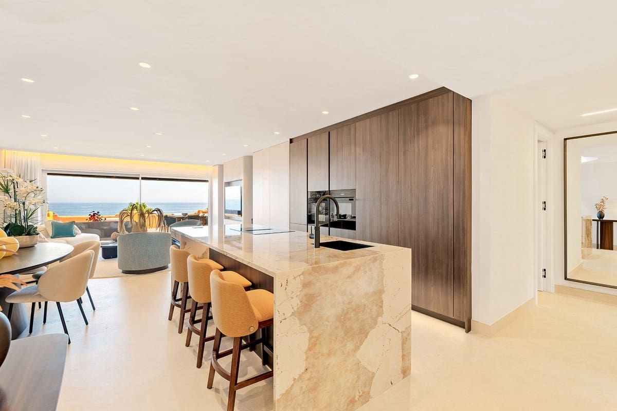 4 slaapkamer Appartement te koop in Estepona - € 3.695.000 (Ref: 9524900)