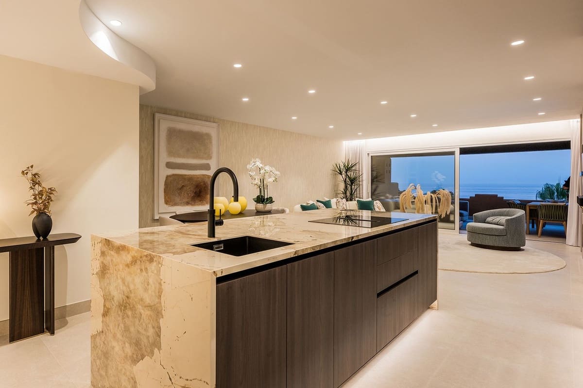 4 slaapkamer Appartement te koop in Estepona - € 3.695.000 (Ref: 9524900)