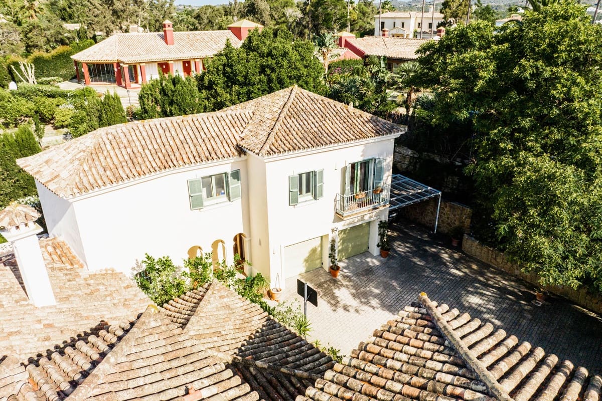 9 bedroom Villa for sale in Sotogrande - € 3,600,000 (Ref: 9524902)