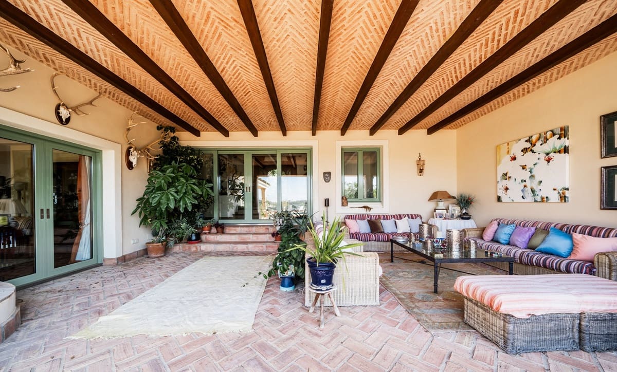 9 slaapkamer Villa te koop in Sotogrande - € 3.600.000 (Ref: 9524902)