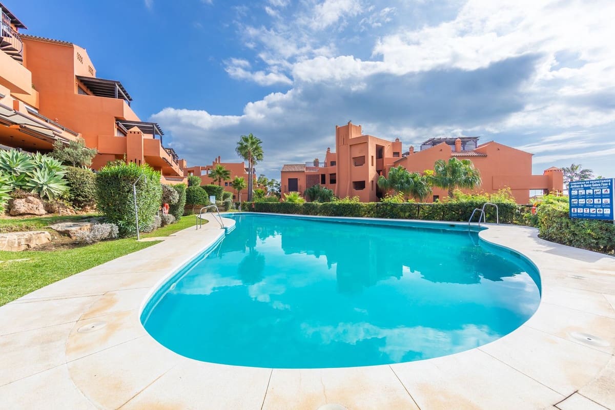 2 Zimmer Apartment zu verkaufen in Estepona mit Garage - 530.000 € (Ref: 9524903)