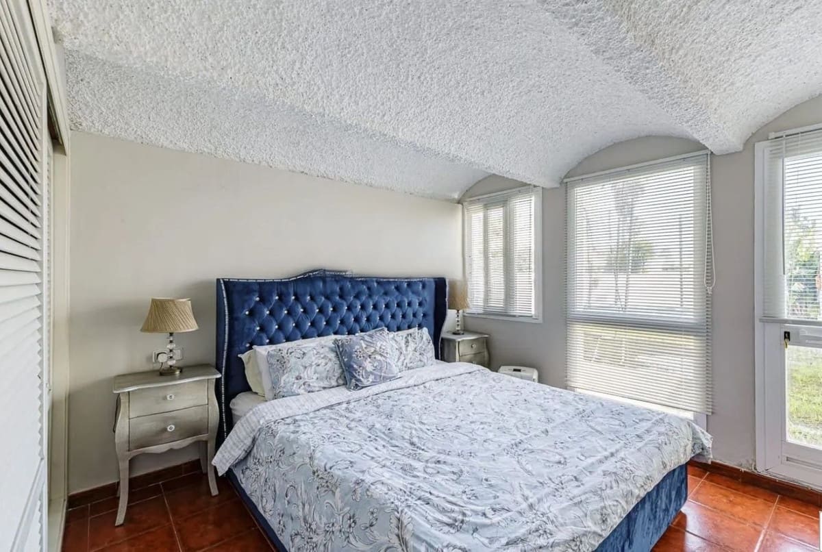 3 soveværelse Byhus til salg i New Golden Mile - € 495.000 (Ref: 9524904)