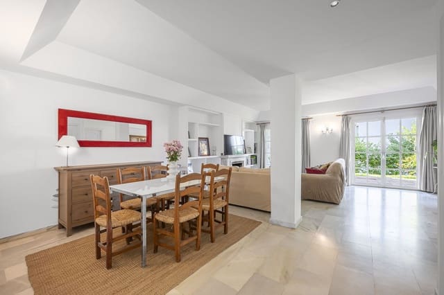 3 chambre Maison de Ville à vendre à Selwo, Estepona - 520 000 € (Ref: 9524905)