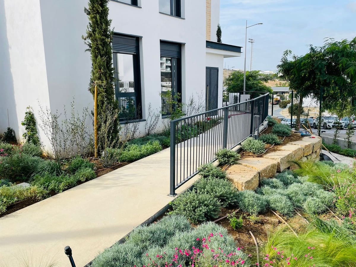 2 bedroom Apartment for sale in Estepona - € 510,000 (Ref: 9524907)