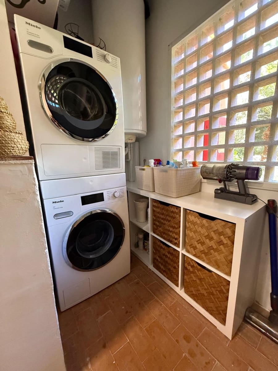 Apartamento de 2 habitaciones en Estepona en venta - 500.000 € (Ref: 9524909)