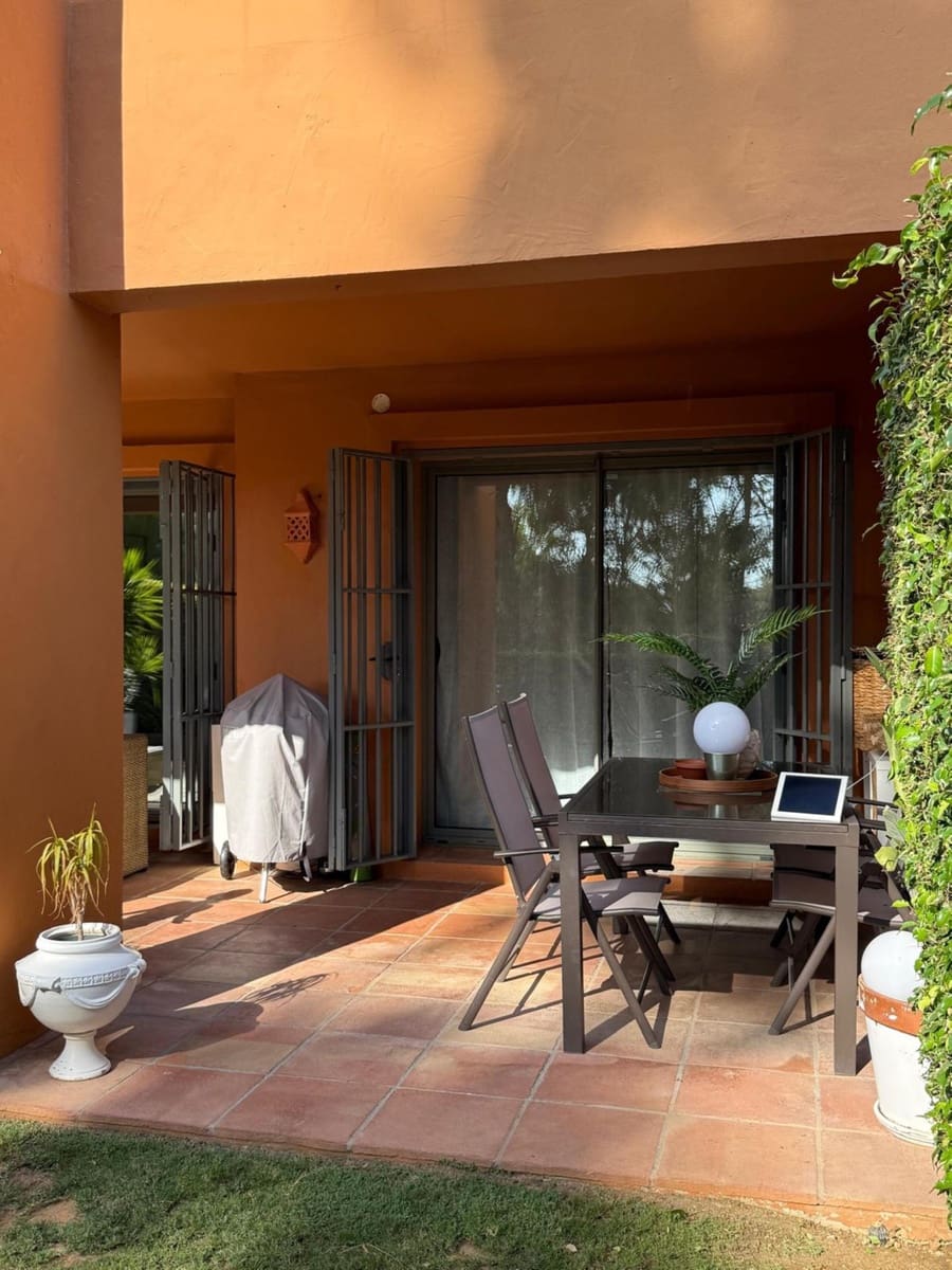 Apartamento de 2 habitaciones en Estepona en venta - 500.000 € (Ref: 9524909)