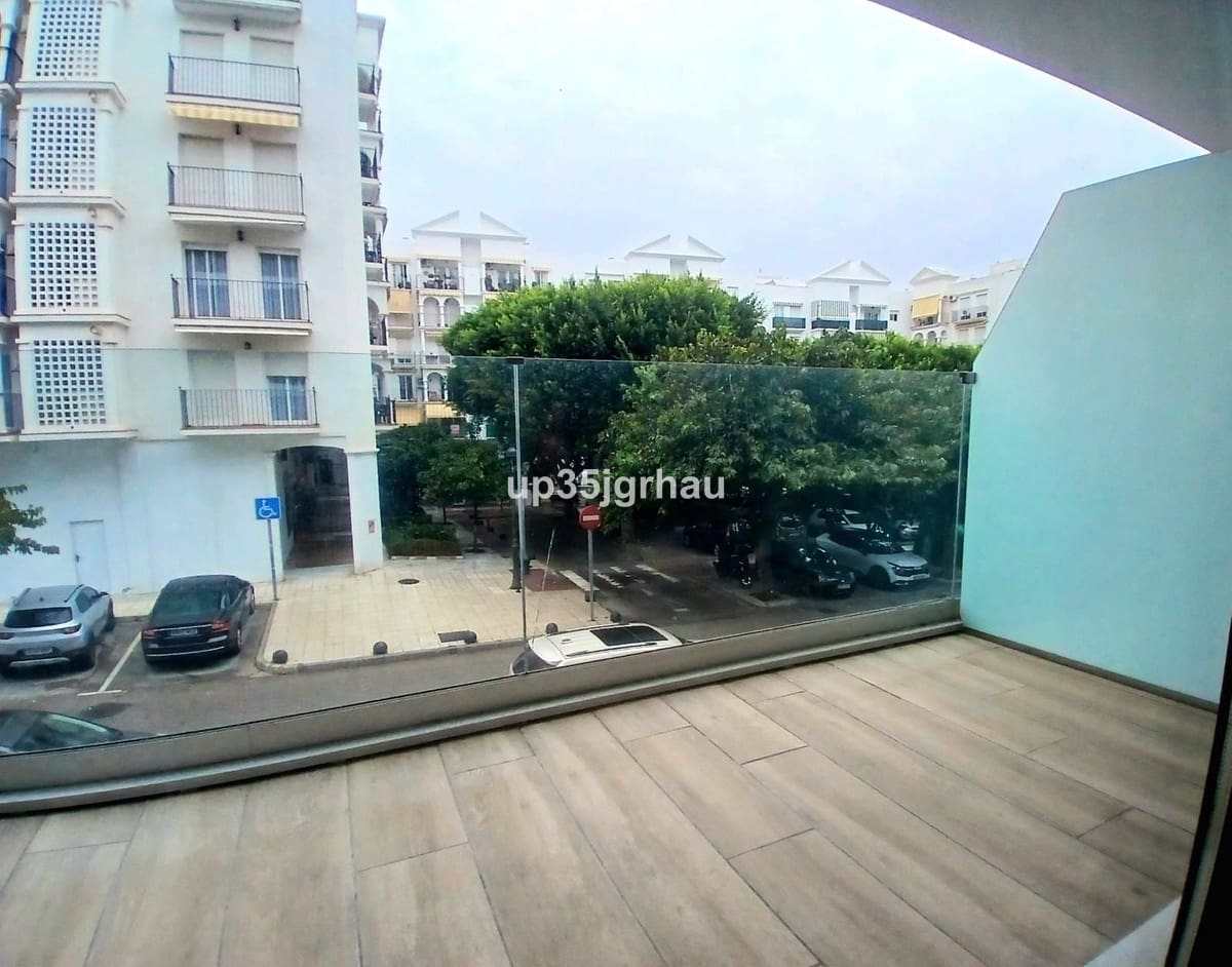 3 sovrum Lägenhet till salu i Estepona med garage - 500 000 € (Ref: 9524910)