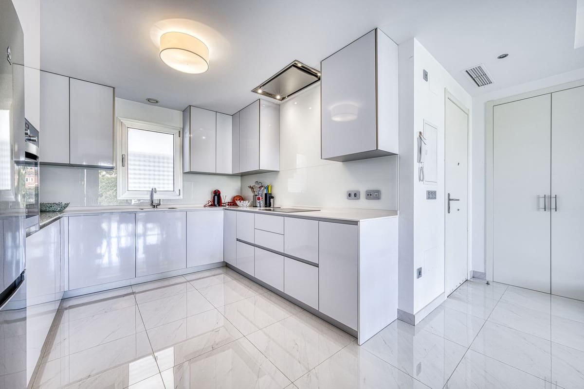 3 soverom Leilighet til salgs i Bel-Air - € 500 000 (Ref: 9524911)