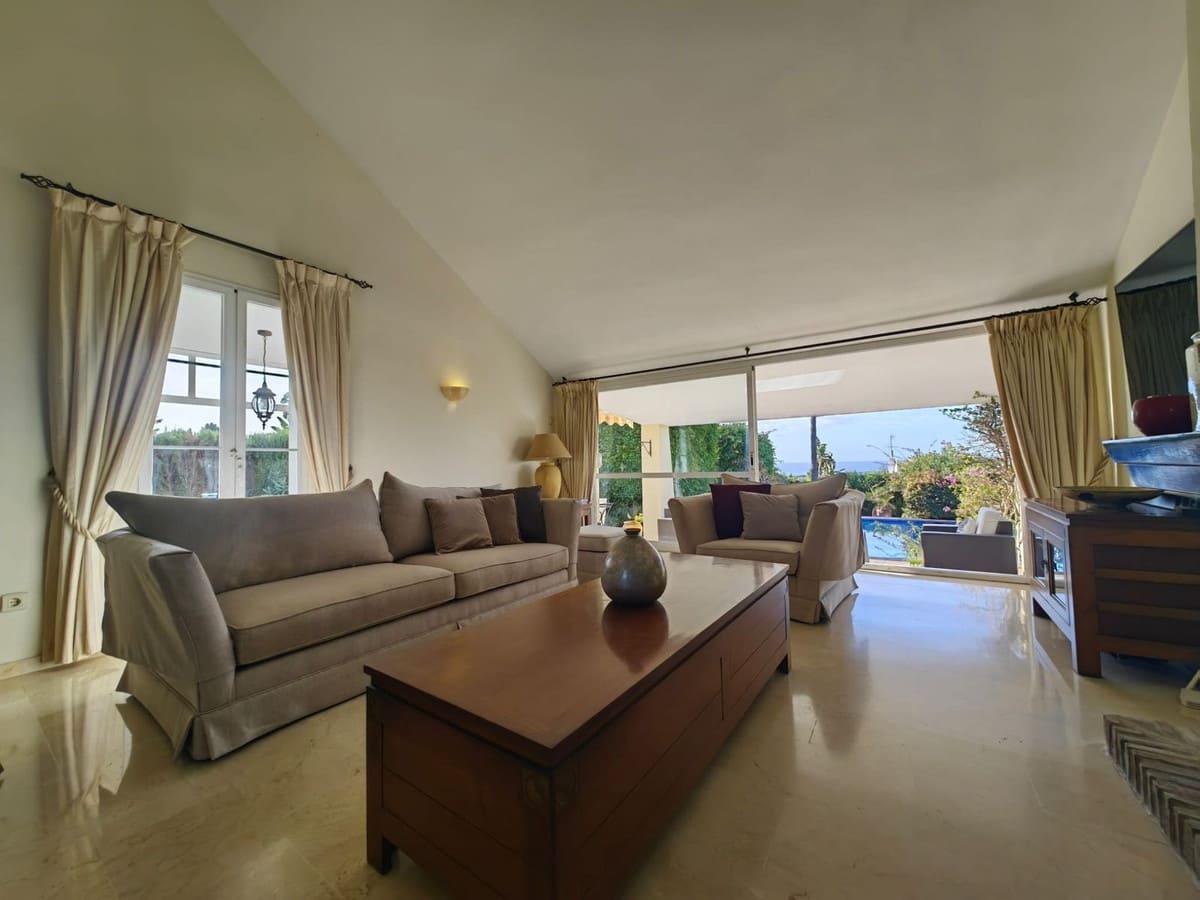 3 soveværelse Villa til salg i Estepona - € 1.200.000 (Ref: 9532299)
