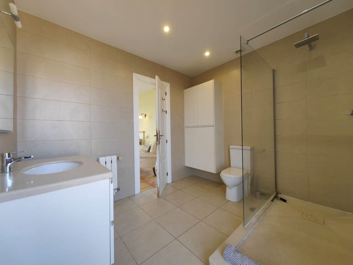 3 soveværelse Villa til salg i Estepona - € 1.200.000 (Ref: 9532299)