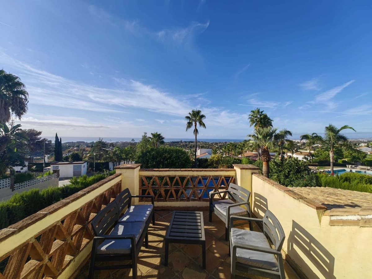 3 soveværelse Villa til salg i Estepona - € 1.200.000 (Ref: 9532299)