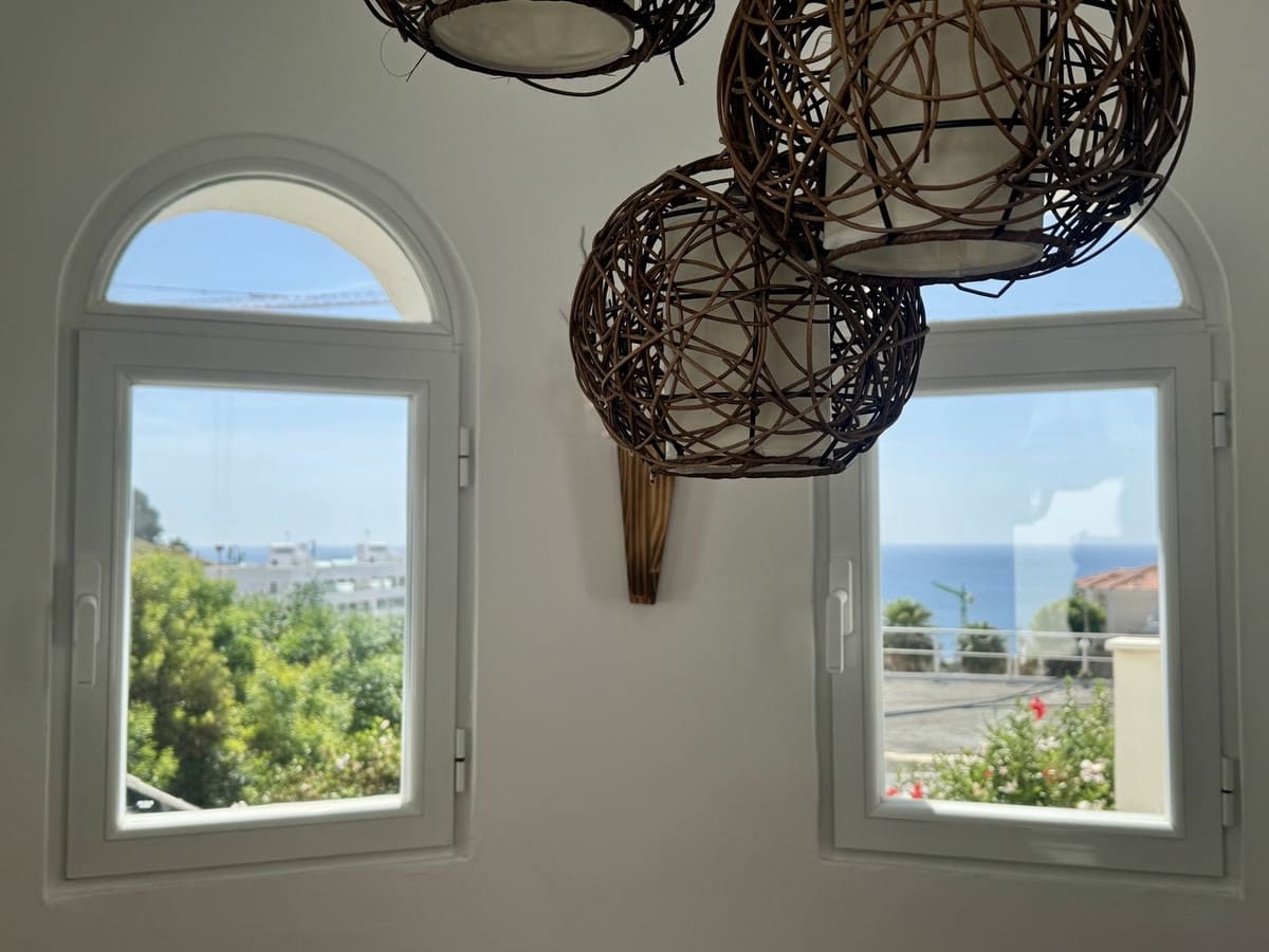 4 soveværelse Villa til salg i Estepona - € 1.149.000 (Ref: 9532300)