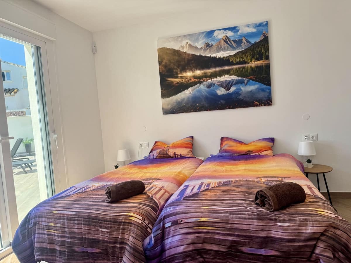 4 soveværelse Villa til salg i Estepona - € 1.149.000 (Ref: 9532300)