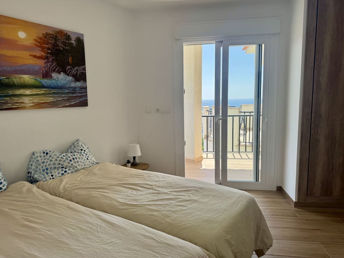 4 soveværelse Villa til salg i Estepona - € 1.149.000 (Ref: 9532300)