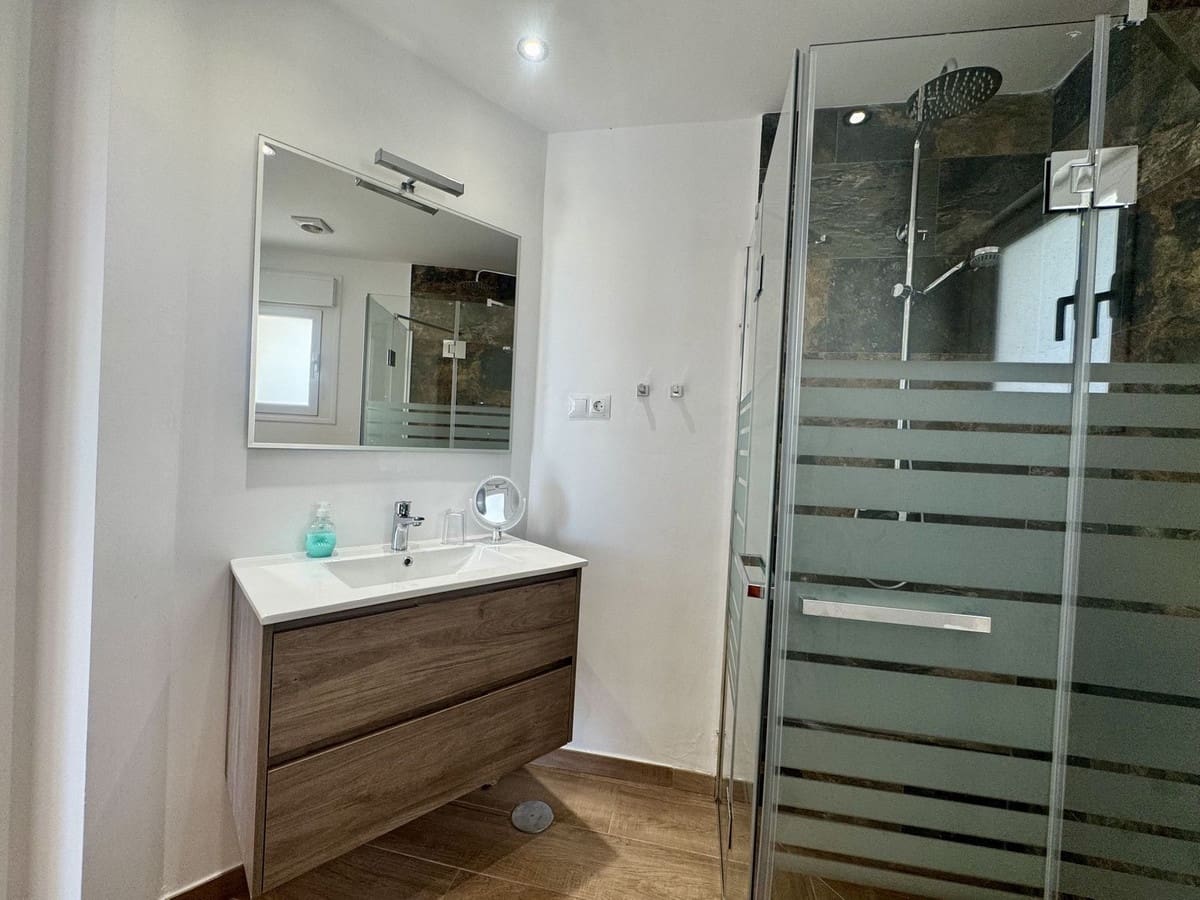 4 soveværelse Villa til salg i Estepona - € 1.149.000 (Ref: 9532300)