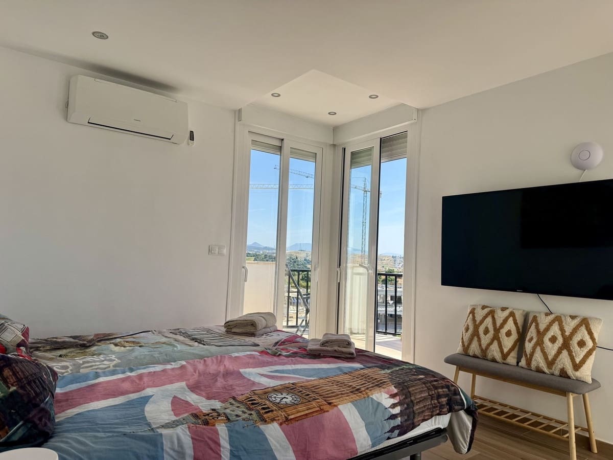 4 soveværelse Villa til salg i Estepona - € 1.149.000 (Ref: 9532300)