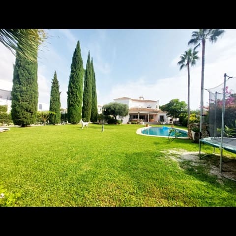 8 quarto Moradia para venda em Puerto Marina, Benalmádena com garagem - 2 500 000 € (Ref: 9542027)