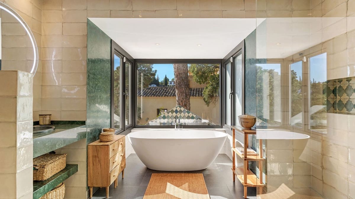 4 slaapkamer Villa te koop in El Madronal met garage - € 3.450.000 (Ref: 9544502)