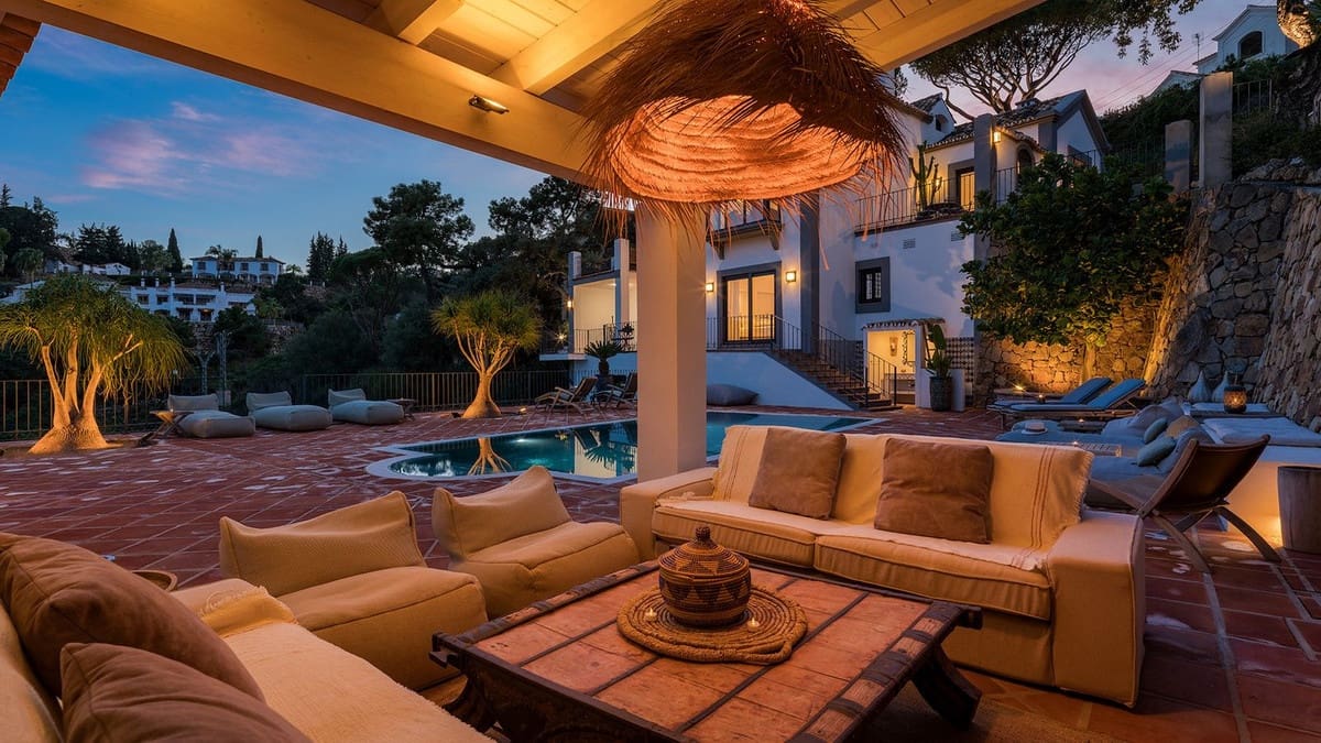 4 slaapkamer Villa te koop in El Madronal met garage - € 3.450.000 (Ref: 9544502)