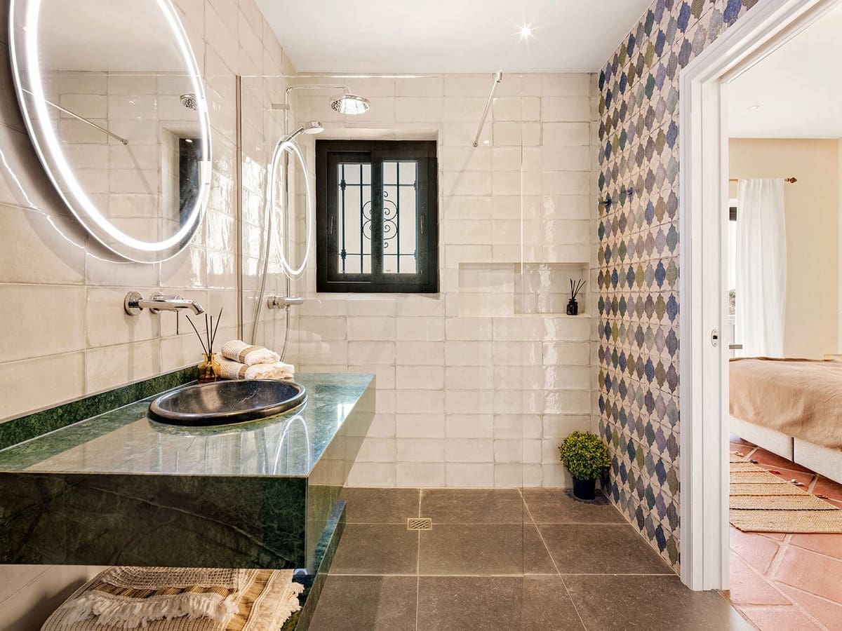 4 bedroom Villa for sale in El Madronal with garage - € 3,450,000 (Ref: 9544502)