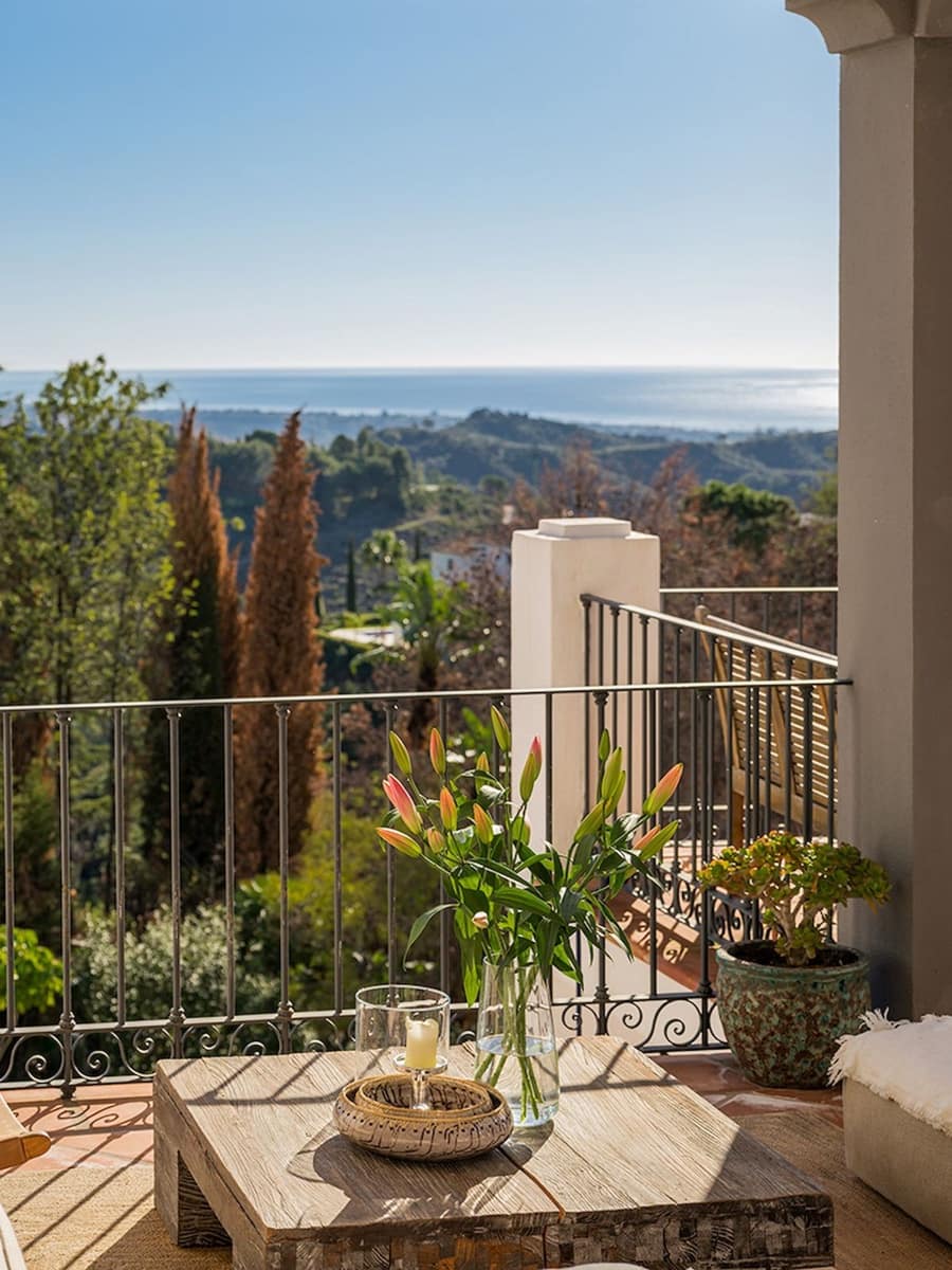 4 bedroom Villa for sale in El Madronal with garage - € 3,450,000 (Ref: 9544502)