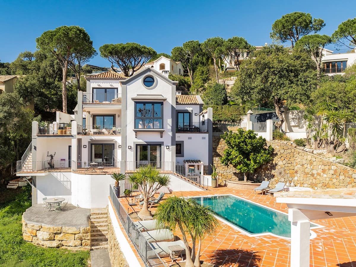 4 bedroom Villa for sale in El Madronal with garage - € 3,450,000 (Ref: 9544502)