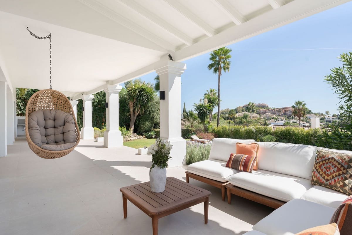 5 bedroom Villa for sale in Nueva Andalucia - € 4,695,000 (Ref: 9544505)