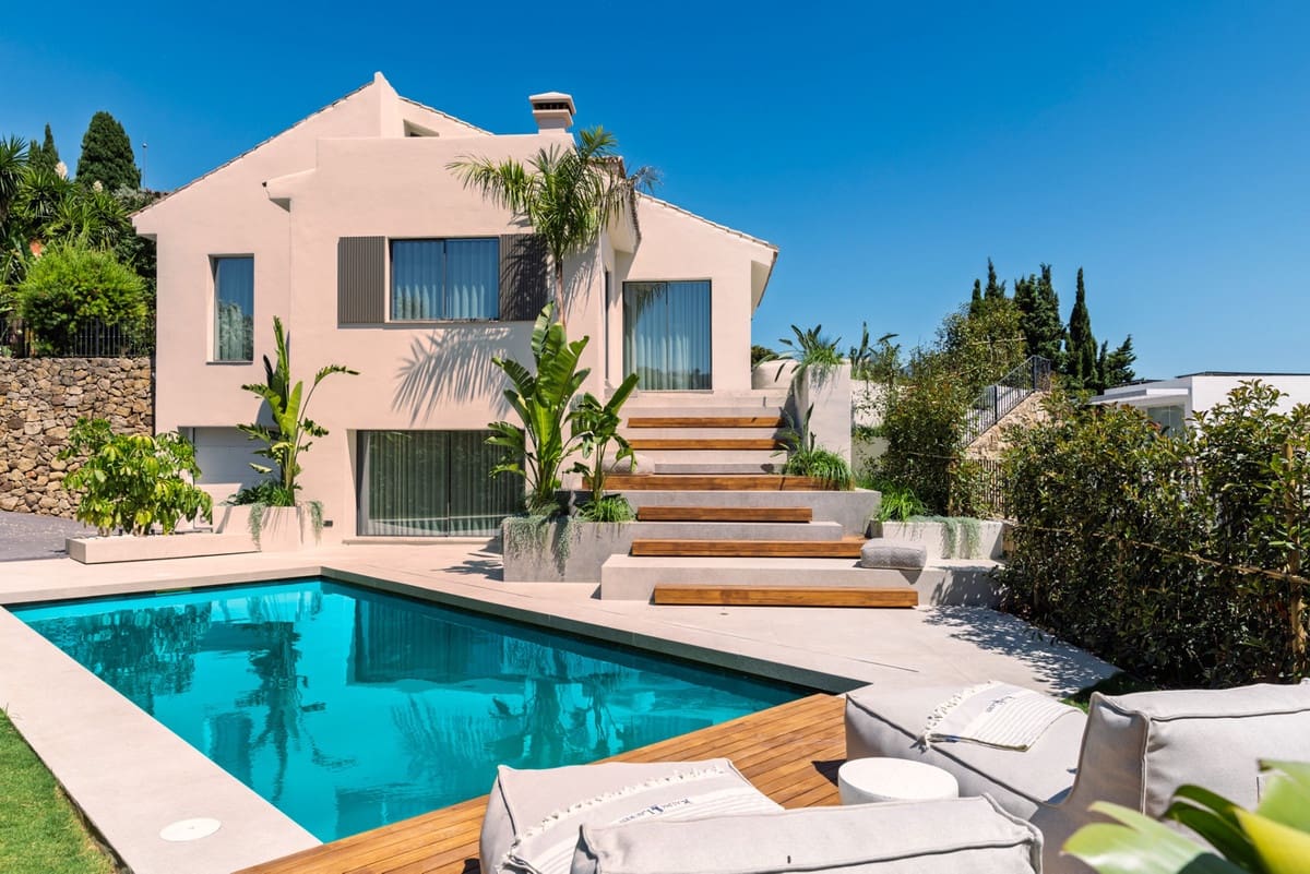 Chalet de 5 habitaciones en Nueva Andalucia en venta - 4.695.000 € (Ref: 9544507)