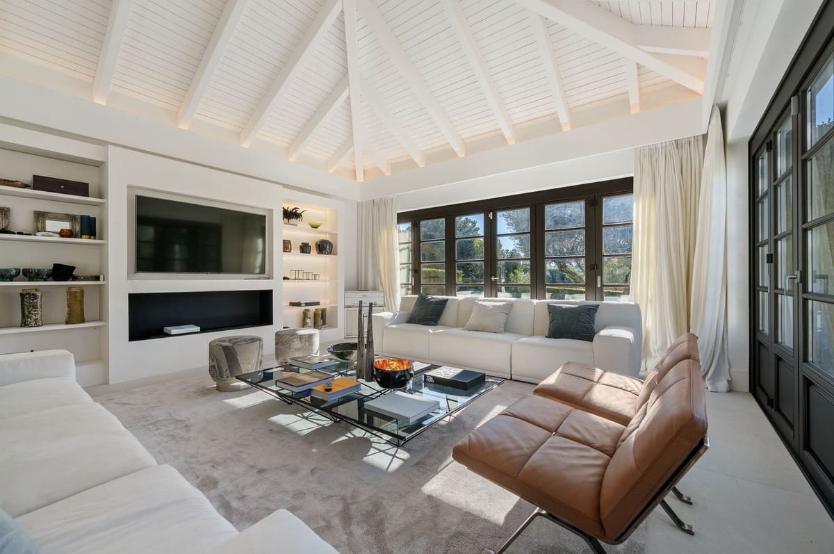 Chalet de 5 habitaciones en Nueva Andalucia en venta con garaje - 11.950.000 € (Ref: 9544508)