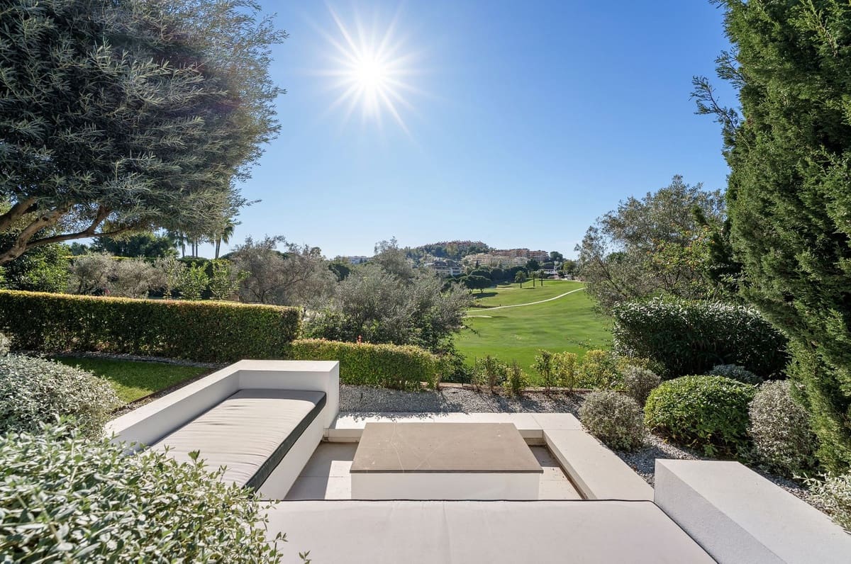 Chalet de 5 habitaciones en Nueva Andalucia en venta con garaje - 11.950.000 € (Ref: 9544508)