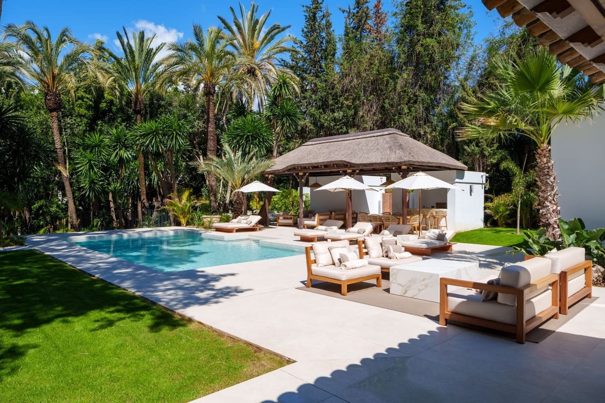 5 soverom Villa til salgs i Nueva Andalucia - € 7 800 000 (Ref: 9544509)