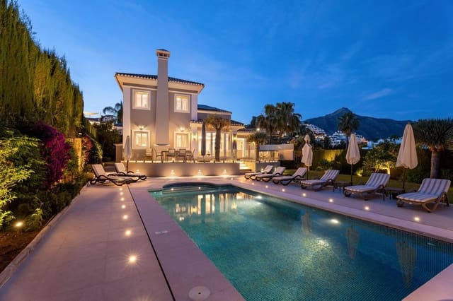 6 bedroom Villa for sale in Nueva Andalucia, Marbella with garage - € 3,650,000 (Ref: 9544511)