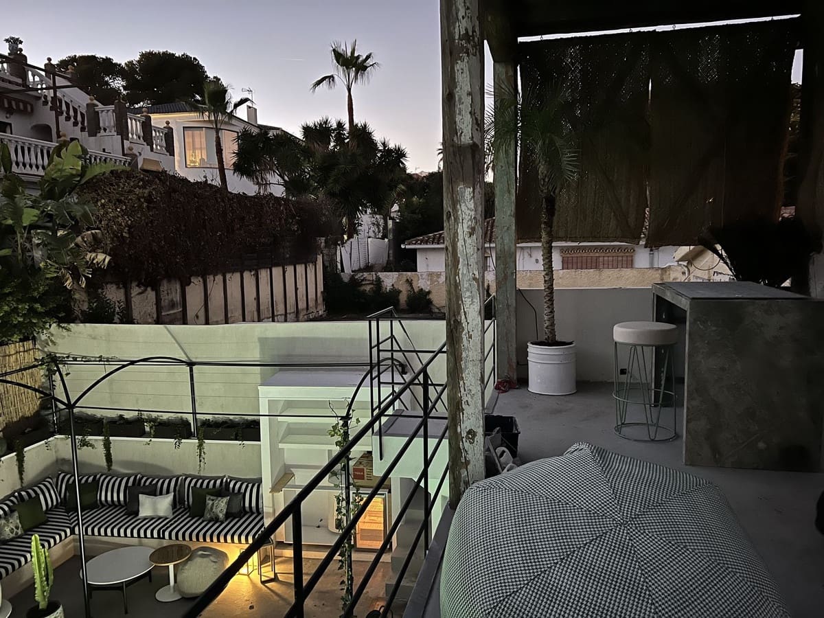 4 slaapkamer Villa te koop in Nueva Andalucia - € 1.800.000 (Ref: 9544513)