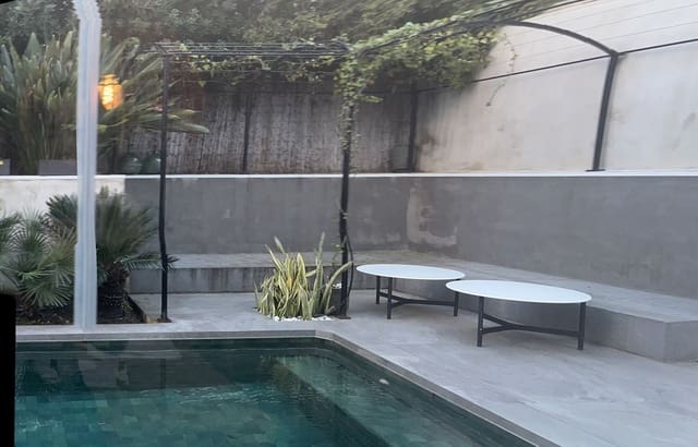 4 Zimmer Villa zu verkaufen in Nueva Andalucia, Marbella - 1.595.000 € (Ref: 9544513)