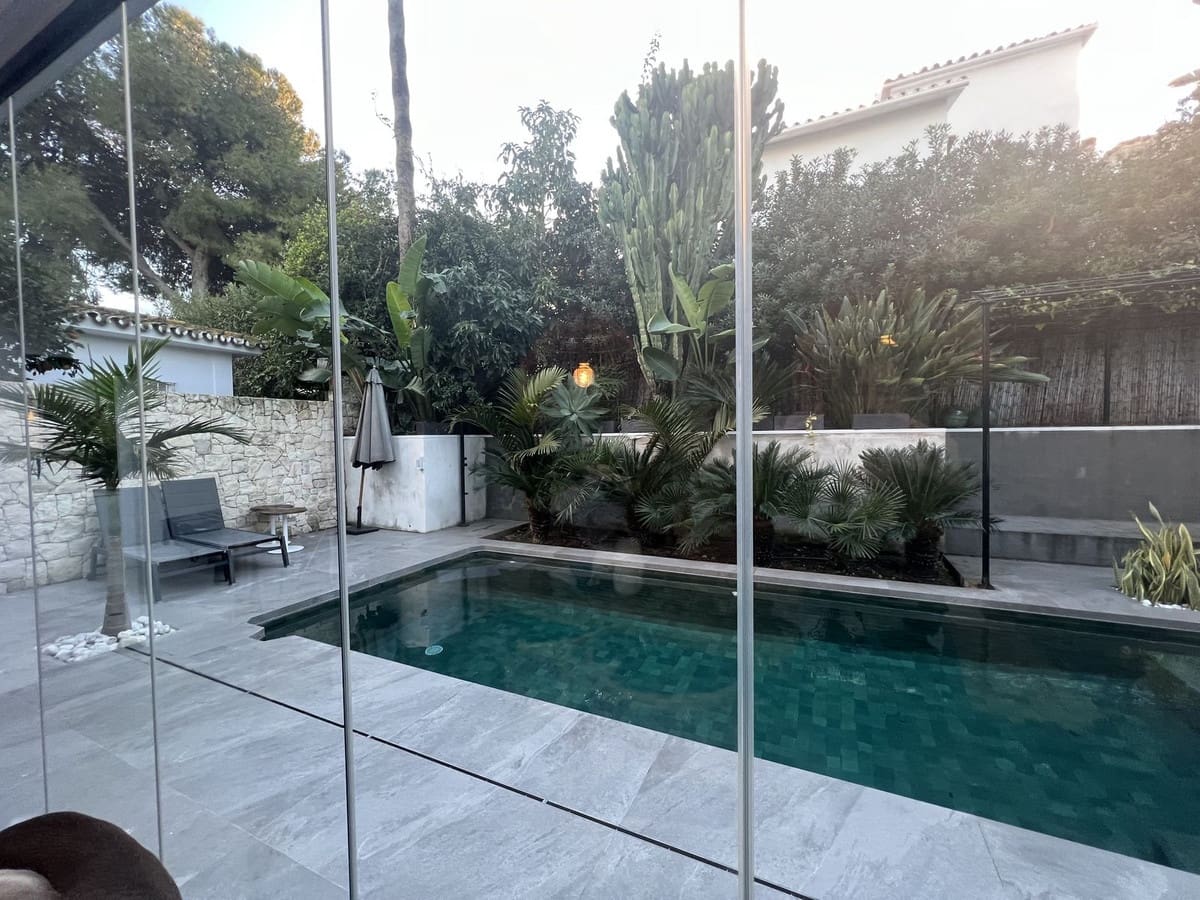 4 slaapkamer Villa te koop in Nueva Andalucia - € 1.595.000 (Ref: 9544513)