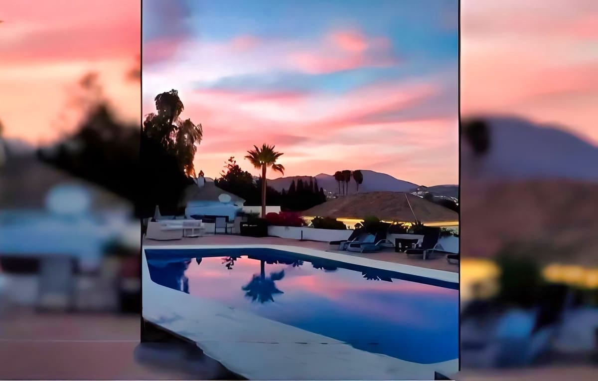 5 sypialnia Willa na sprzedaż w Nueva Andalucia z garażem - 2 800 000 € (Ref: 9544517)