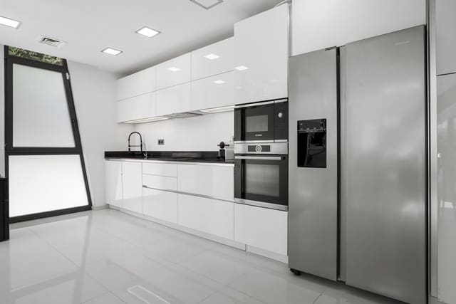 5 camera da letto Villa in vendita in Nueva Andalucia, Marbella - 3.390.000 € (Rif: 9544519)