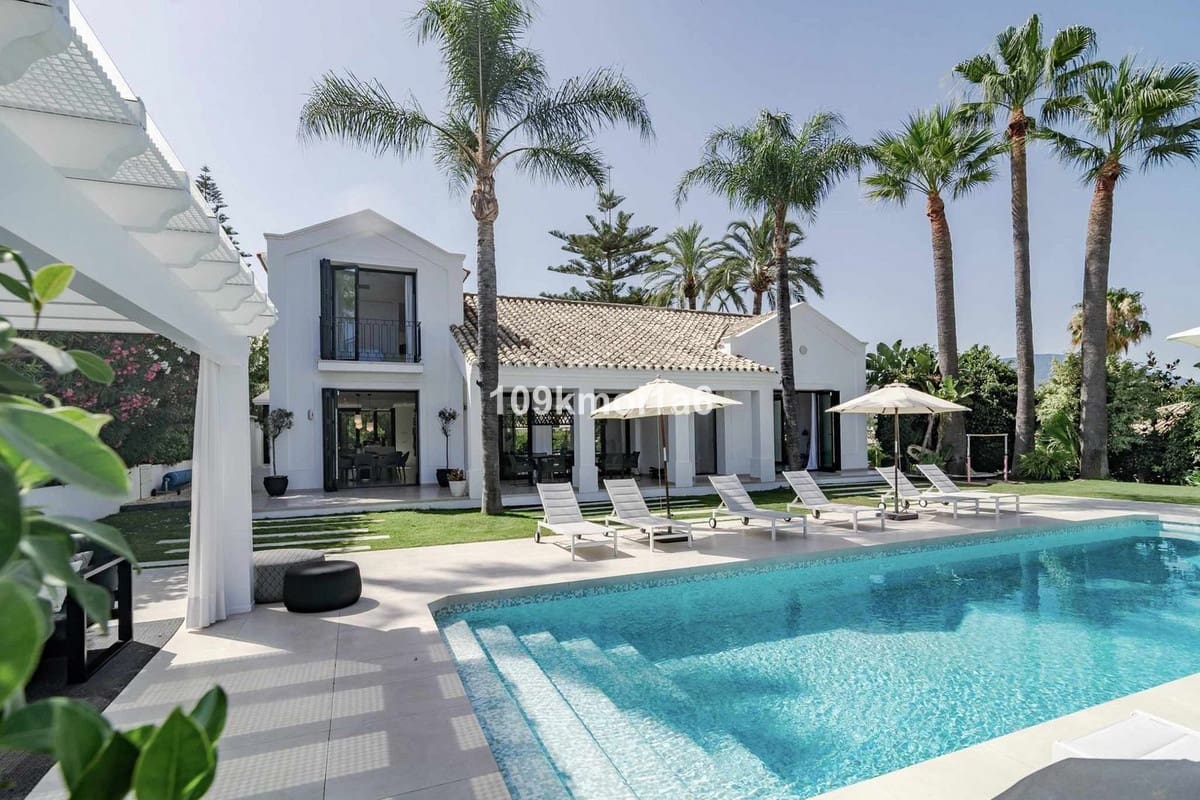 4 bedroom Villa for sale in Nueva Andalucia - € 4,495,000 (Ref: 9544520)