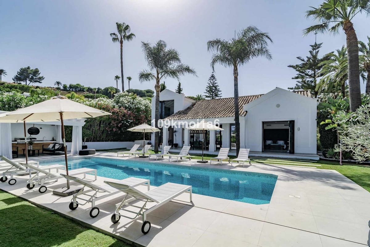 4 bedroom Villa for sale in Nueva Andalucia - € 4,495,000 (Ref: 9544520)