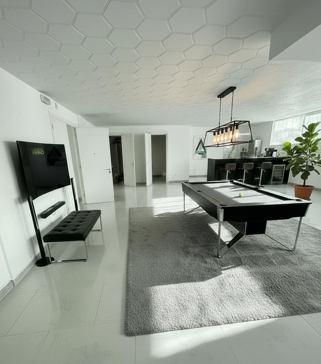 8 slaapkamer Villa te koop in Marbella - € 1.350.000 (Ref: 9544522)