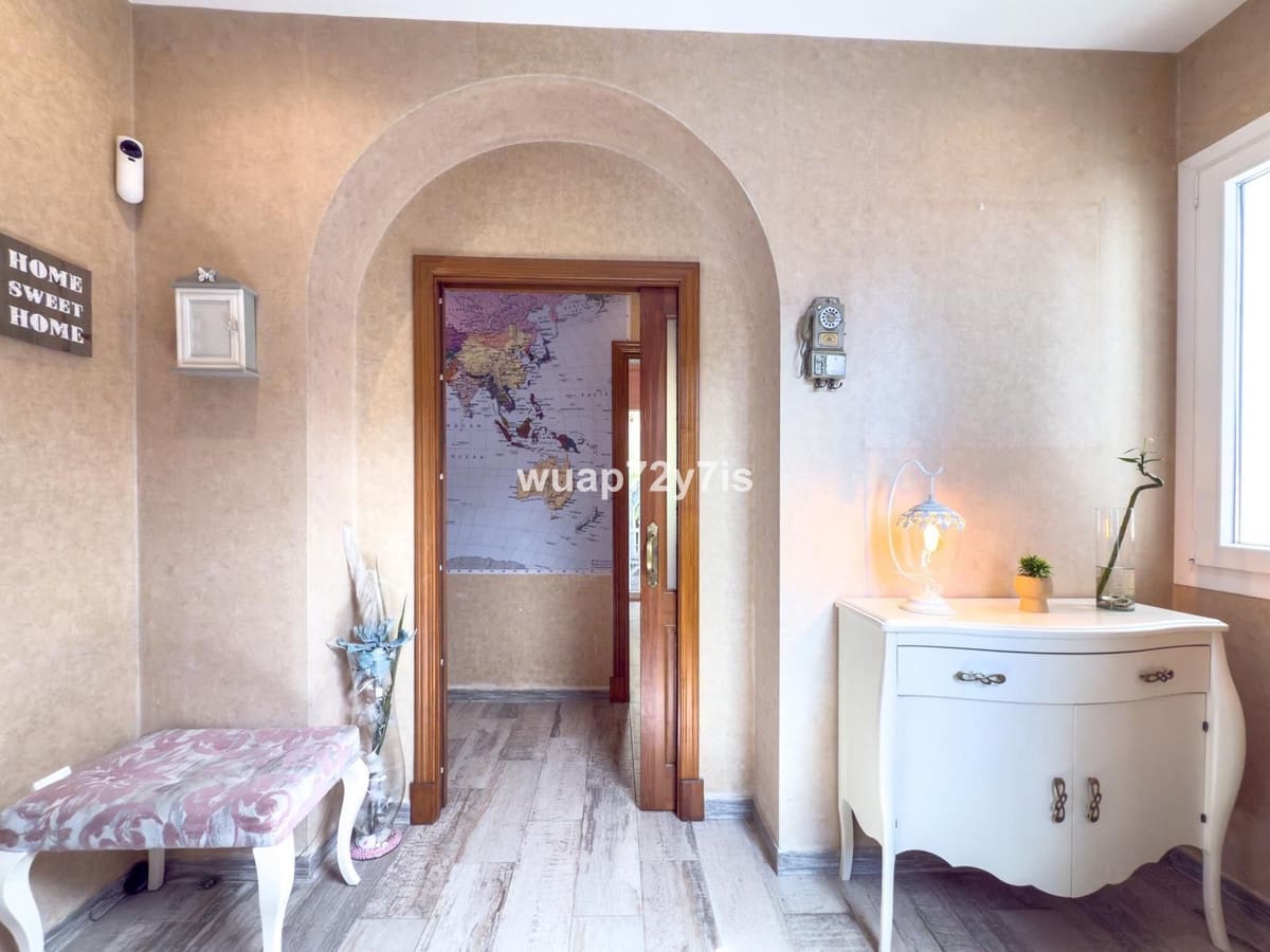 4 soveværelse Villa til salg i Istan med garage - € 999.000 (Ref: 9544523)