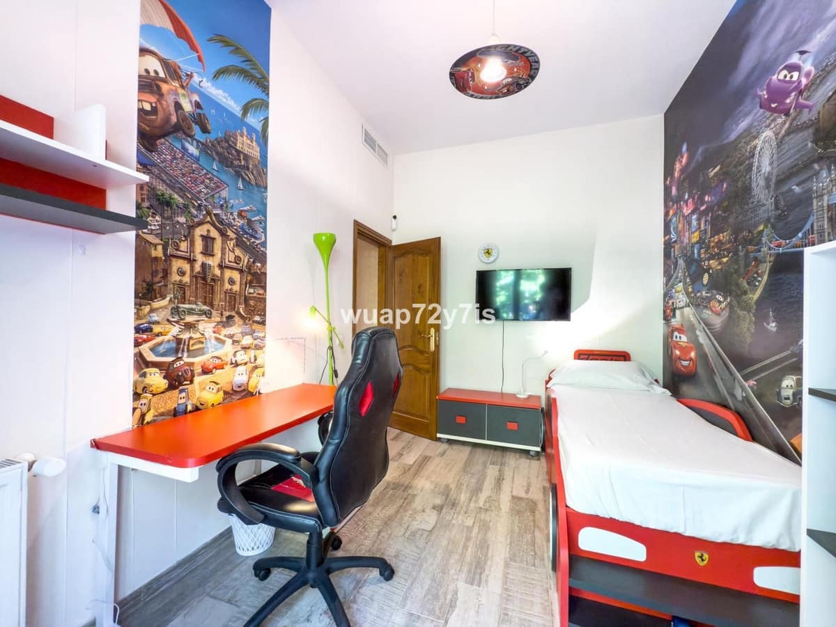 4 soveværelse Villa til salg i Istan med garage - € 999.000 (Ref: 9544523)